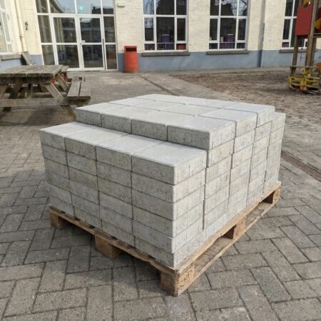 1m² waterdoorlatende betonstraatstenen